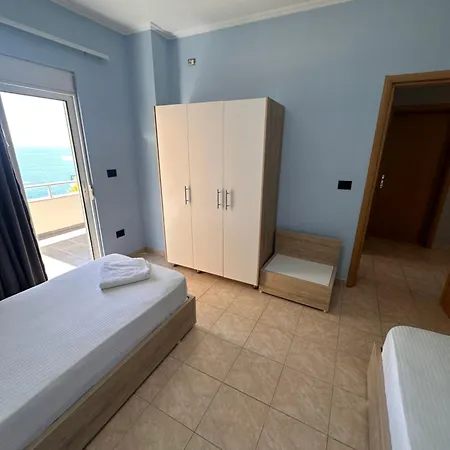 Infinity Blue - Sea View - Free Parking - 2 Bedrooms Lägenhet