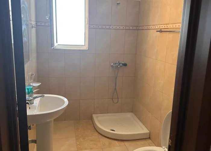 Infinity Blue - Sea View - Free Parking - 2 Bedrooms Appartamento Sarandë
