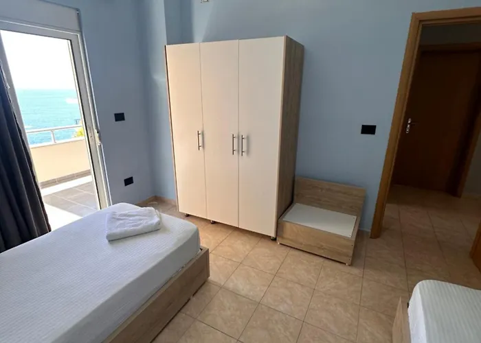 Infinity Blue - Sea View - Free Parking - 2 Bedrooms Apartment